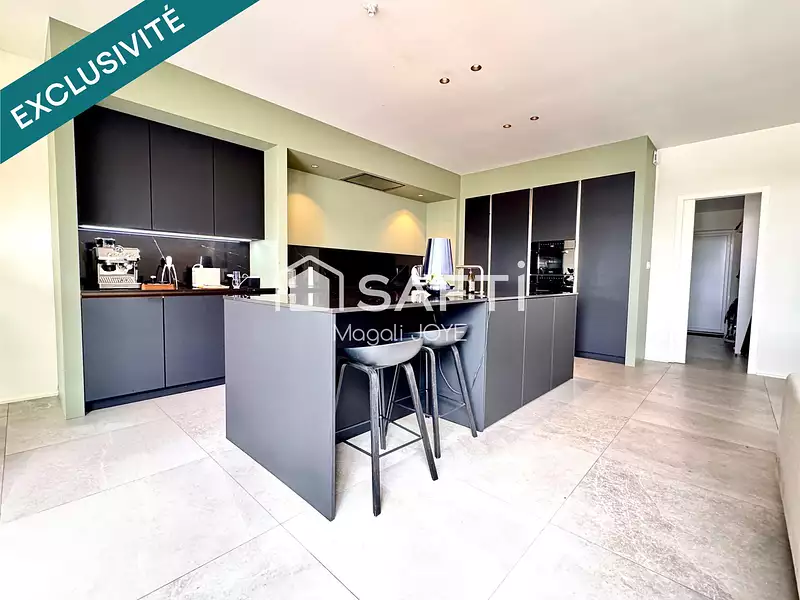 Maison, 233 m²