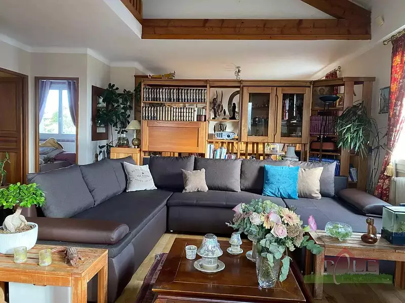 Maison, 221 m²