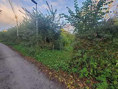 Terrain, 561 m²