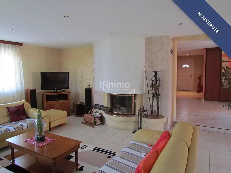 Maison, 206 m²