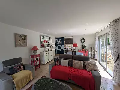 Maison, 77 m²
