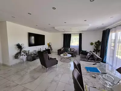 Maison, 160 m²
