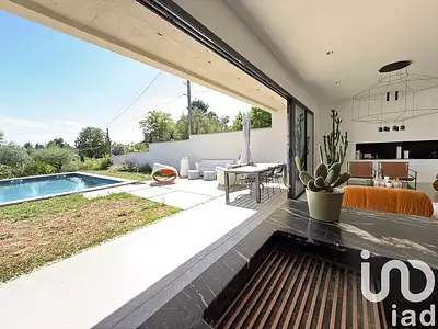 Maison, 220 m²