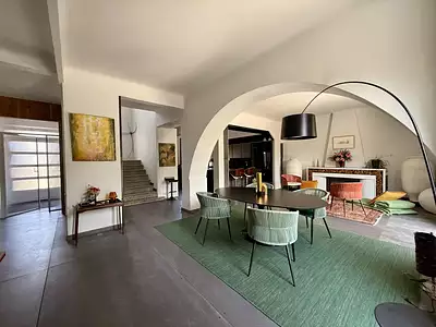 Maison, 240 m²