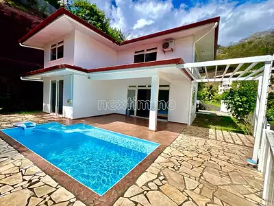 Maison, 200 m²