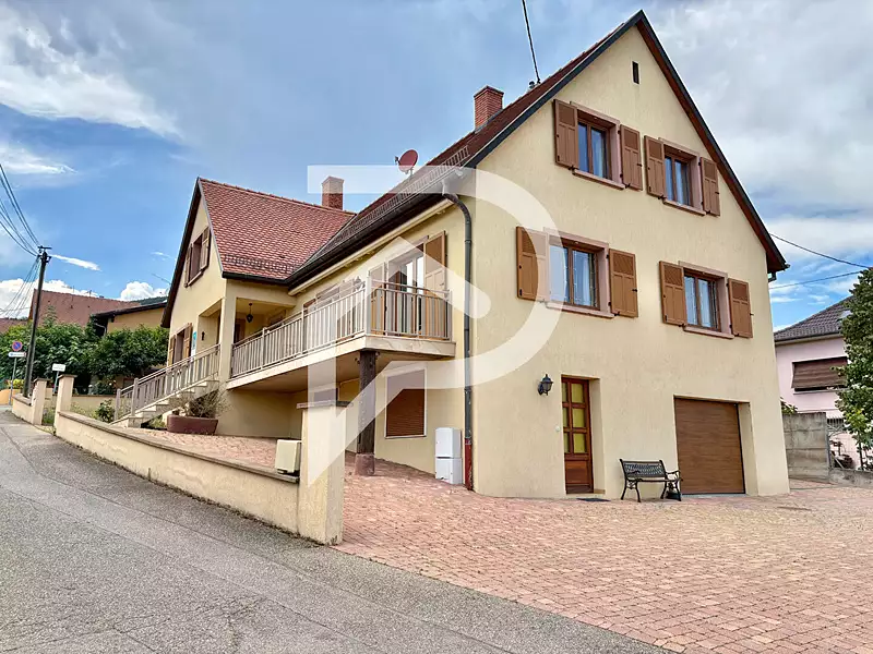 Maison, 256 m²