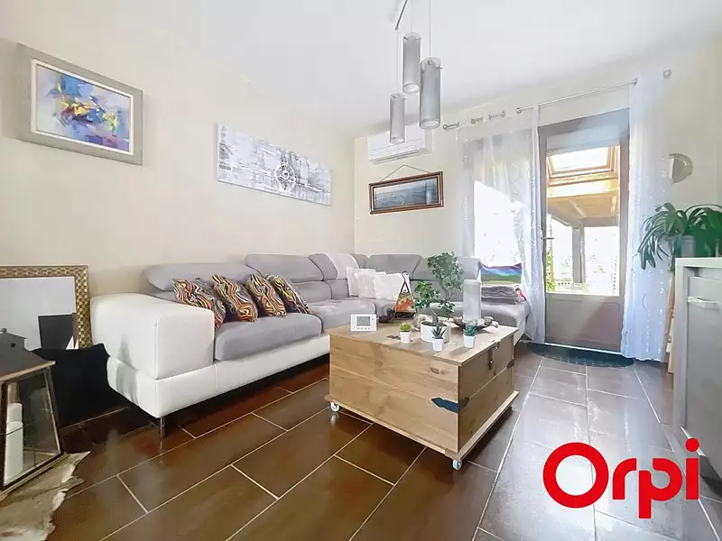 Maison, 93 m²