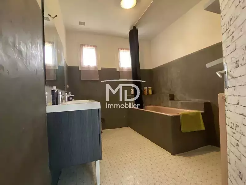 Maison, 143 m²