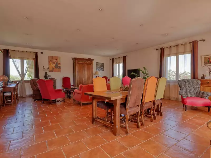 Maison, 254 m²