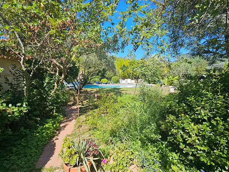 Maison, 180 m²