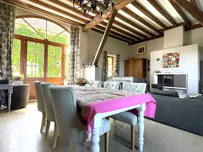 Maison, 221 m²
