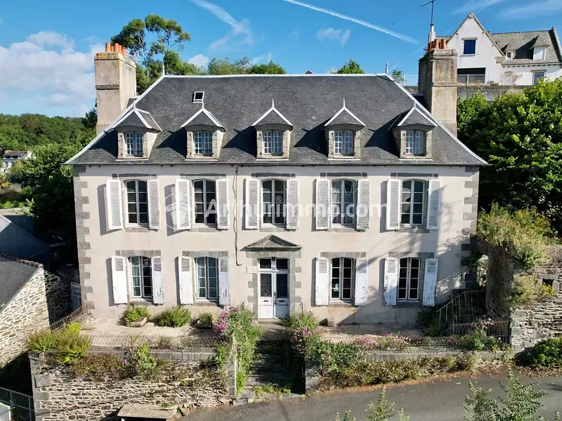 Maison, 308 m²