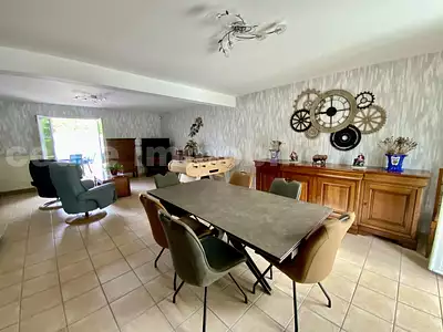 Maison, 168 m²