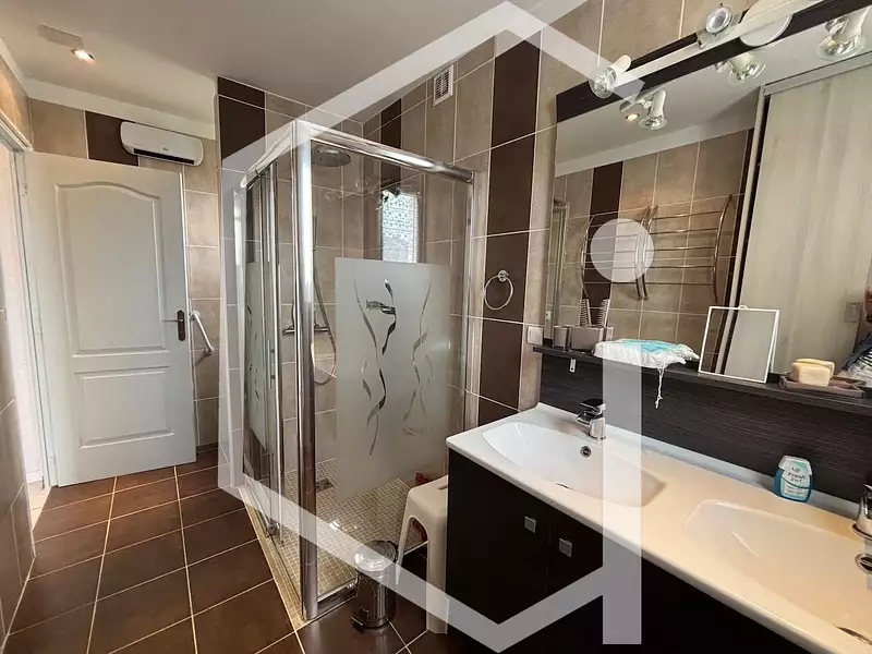 Maison, 127 m²