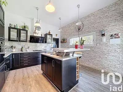 Maison, 204 m²