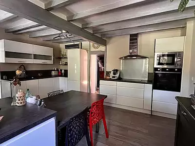 Maison, 220 m²