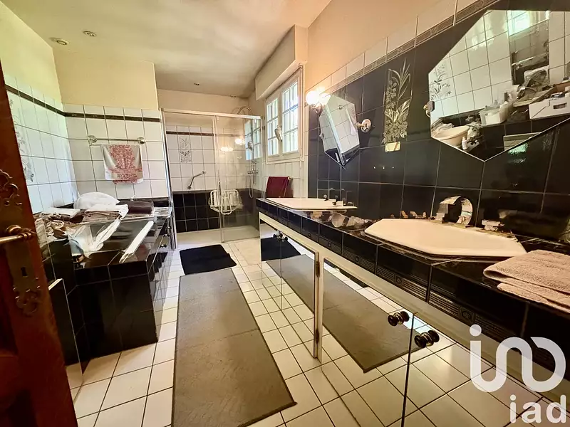 Maison, 288 m²