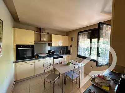 Maison, 183 m²