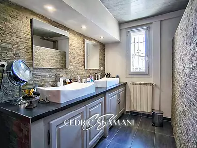 Maison, 195 m²