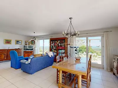 Maison, 163 m²