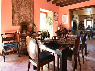 Maison, 230 m²