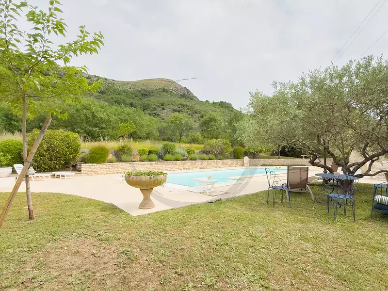 Maison, 166 m²