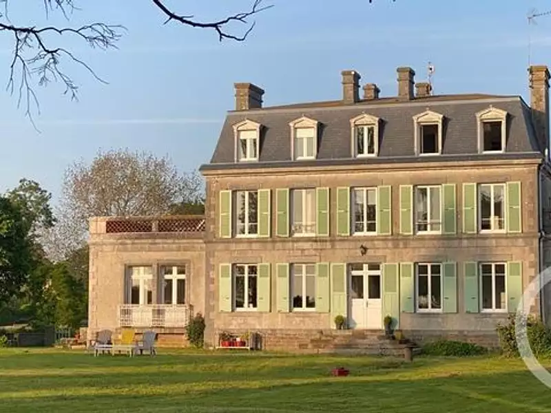 Maison, 315 m²