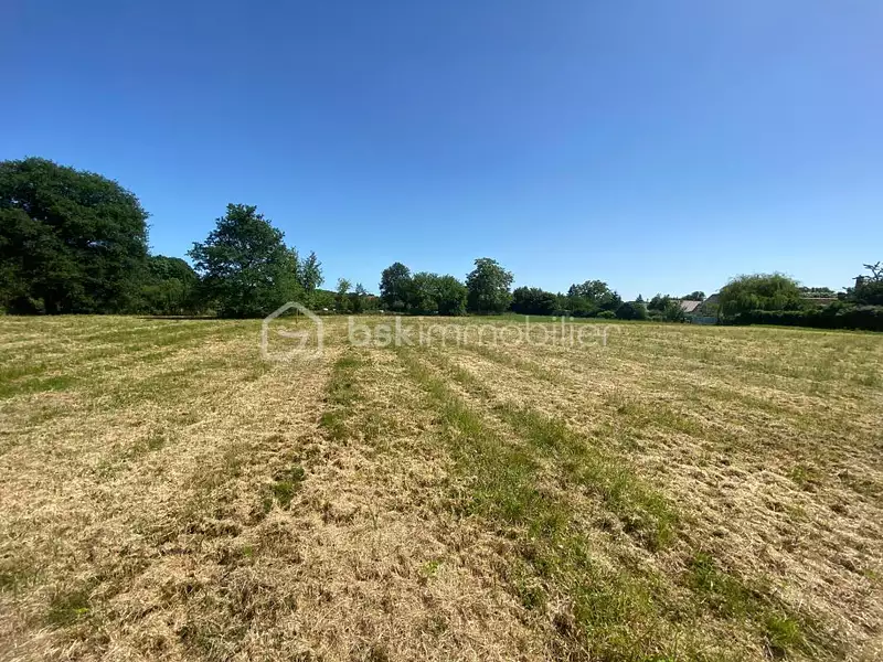 Terrain, 7 483 m²