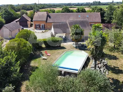 Maison, 230 m²