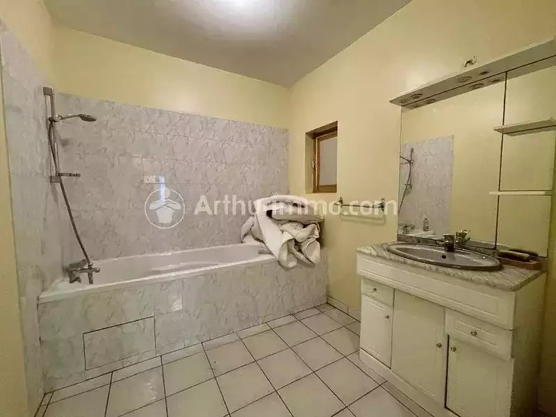 Maison, 270 m²