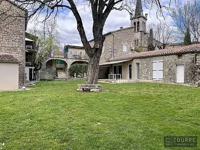 Maison, 559 m²
