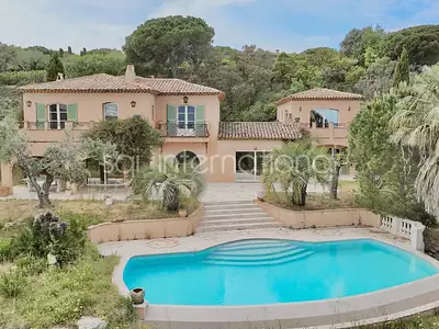 Maison, 350 m²