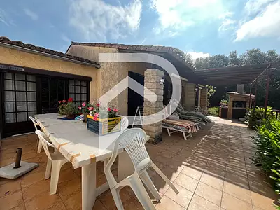Maison, 153 m²
