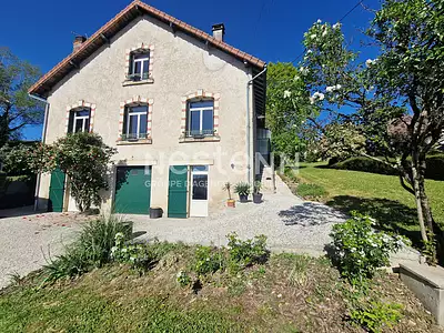 Maison, 225 m²