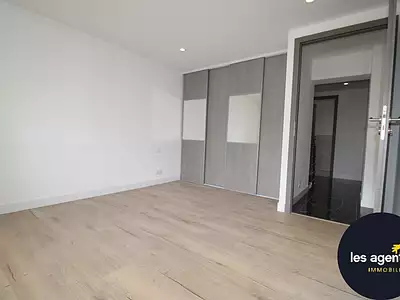 Maison, 185 m²