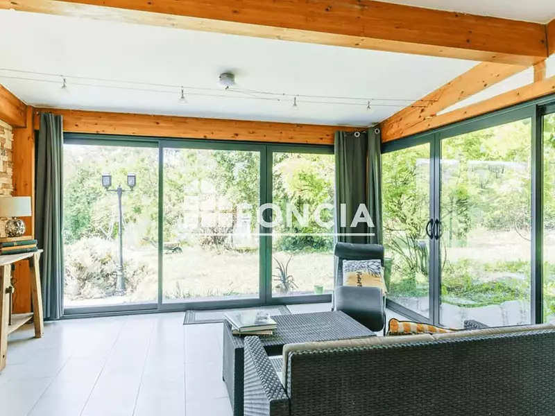 Maison, 205 m²