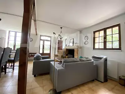 Maison, 225 m²