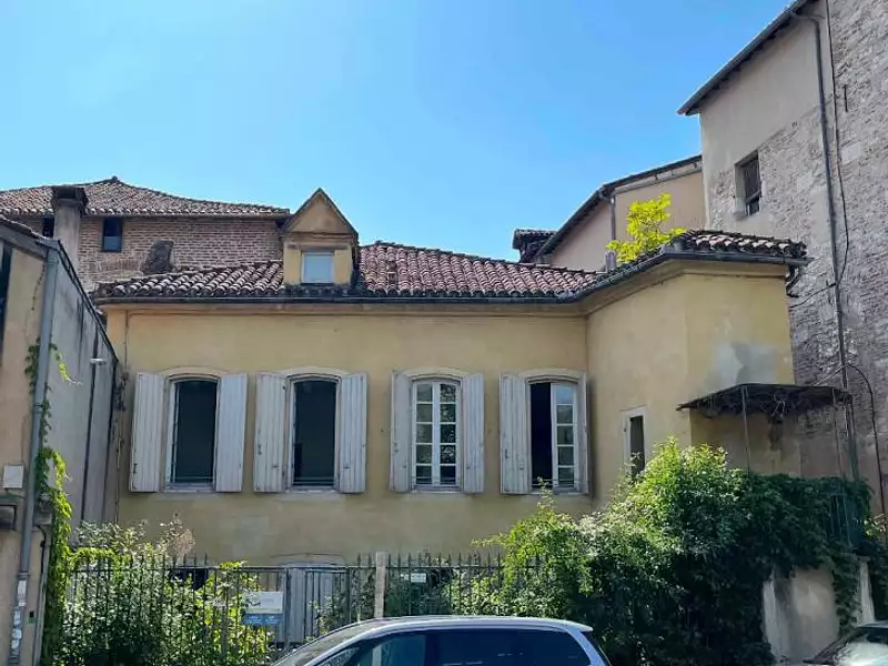 Maison, 260 m²