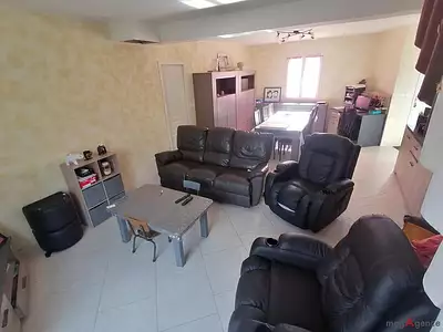 Maison, 166 m²