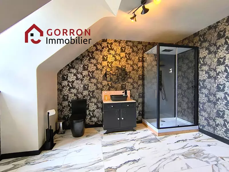 Maison, 224 m²