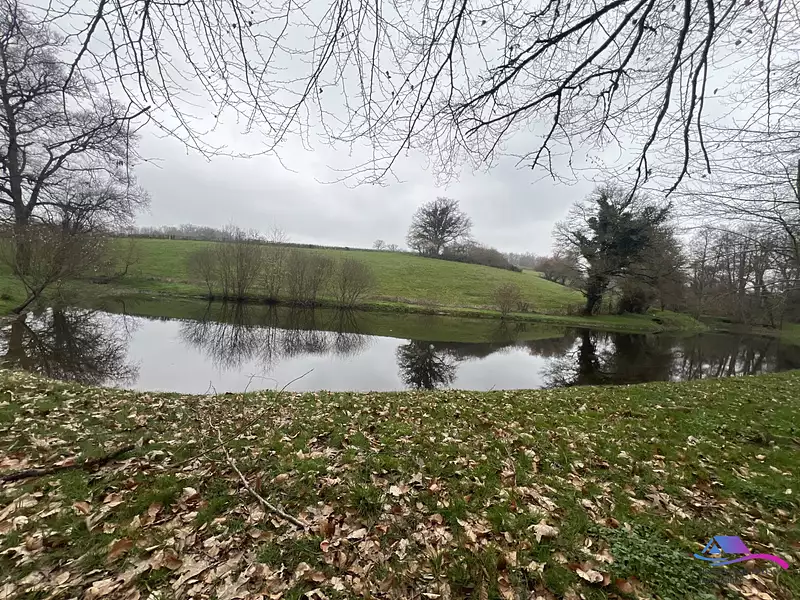 Terrain, 5 735 m²
