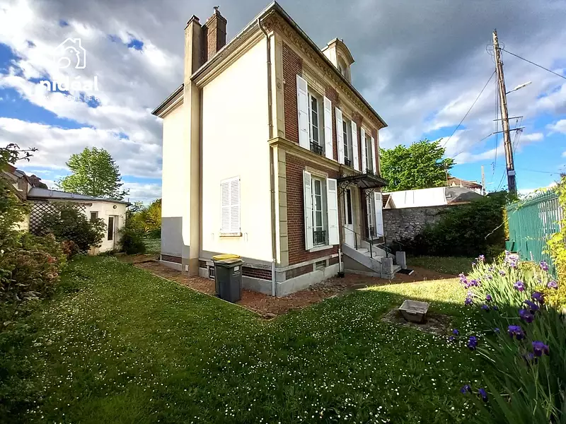 Maison, 147 m²