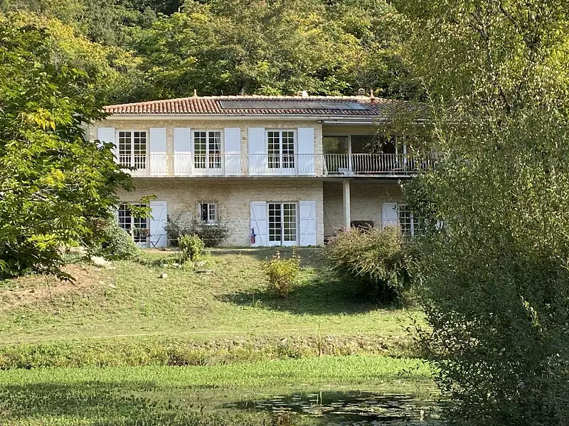 Maison, 230 m²
