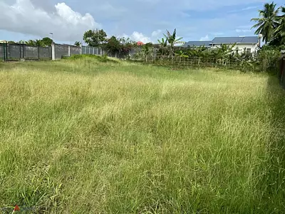 Terrain, 923 m²