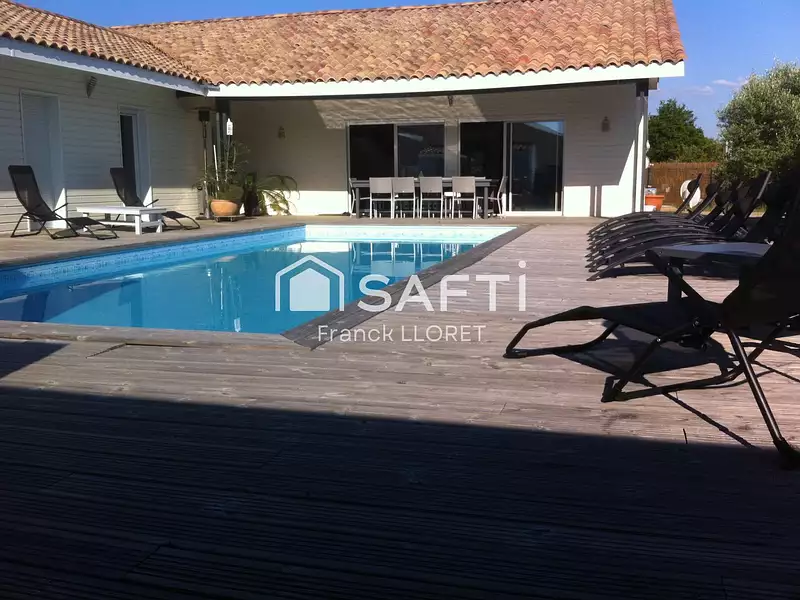 Maison, 180 m²