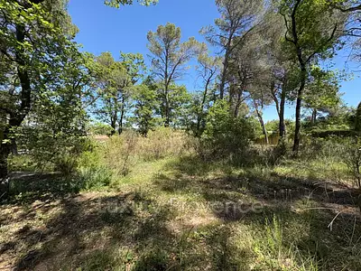 Terrain, 900 m²