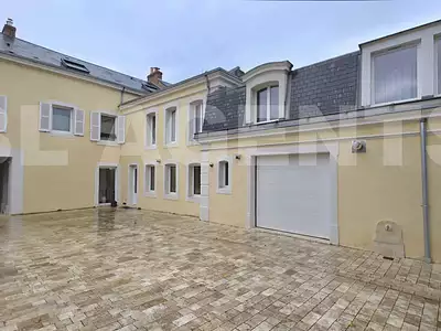 Maison, 570 m²