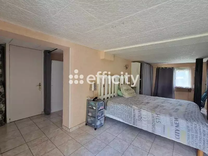 Maison, 75 m²