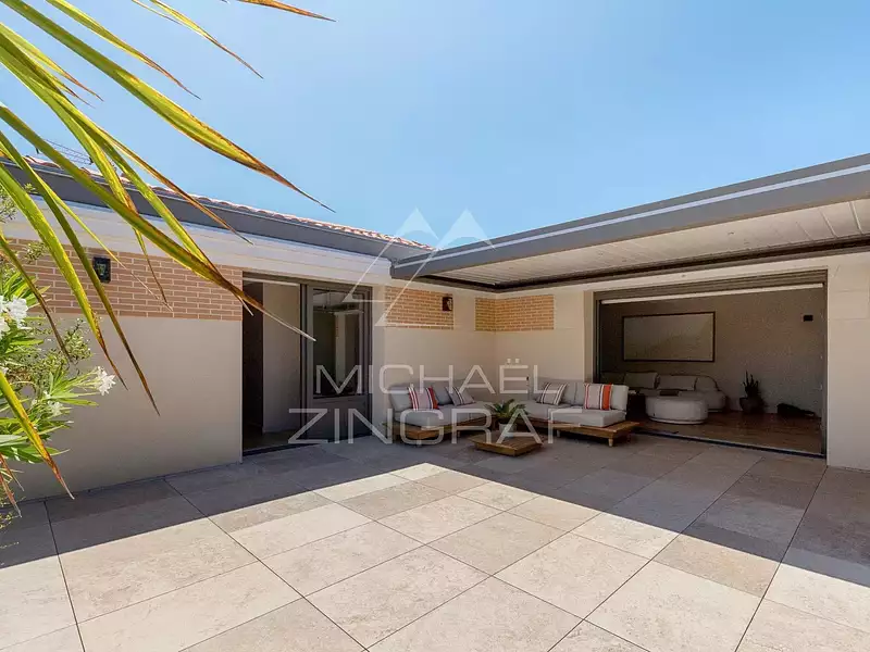 Maison, 197 m²