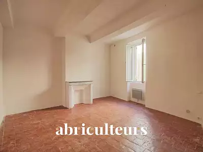 Immeuble, 168,48 m²